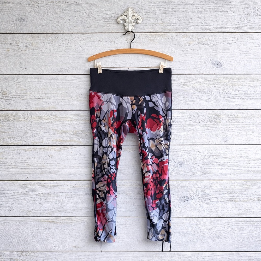 Prism Sport Saks Fifth  floral cropped athletic yoga leggings X-small